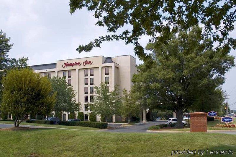 Hampton Inn Charlotte University Place Екстериор снимка