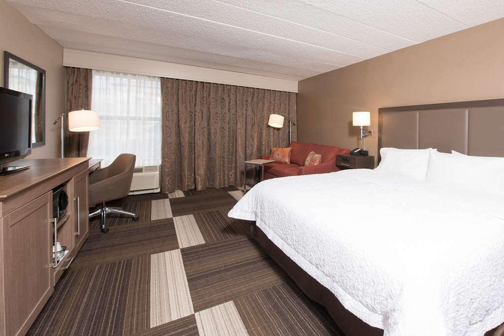 Hampton Inn Charlotte University Place Стая снимка